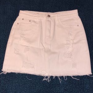 White denim skirt